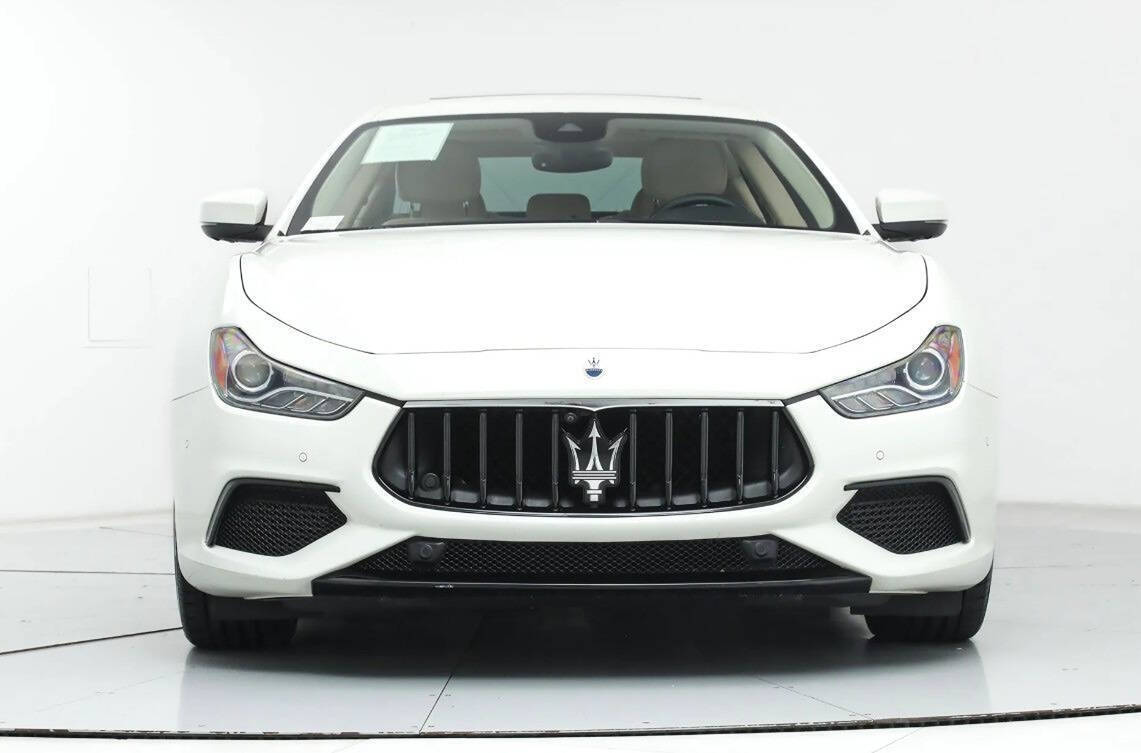 2022 Maserati Ghibli 2