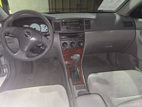 2004 Toyota Corolla LE
