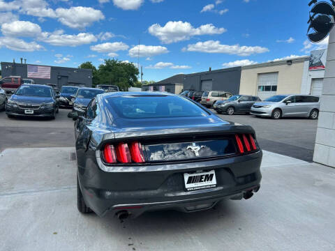 2017 Ford Mustang V6
