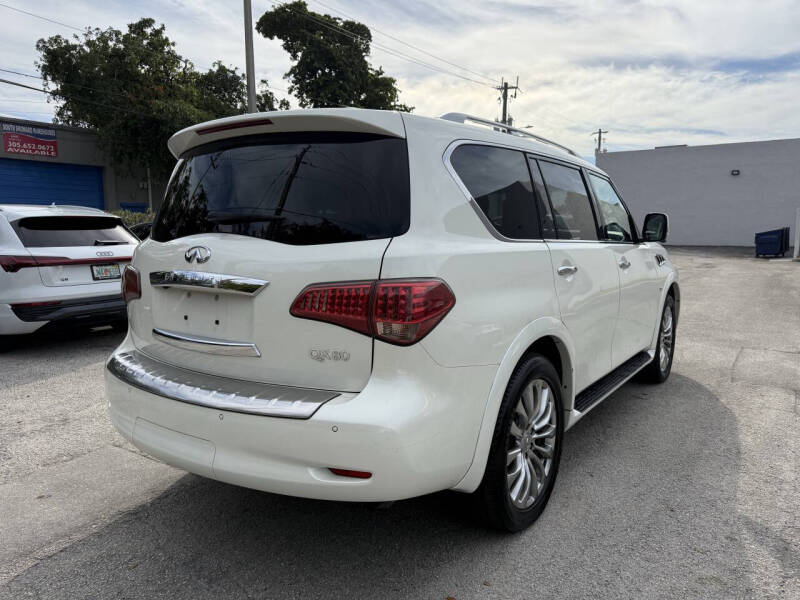 2017 Infiniti QX80 Signature Edition