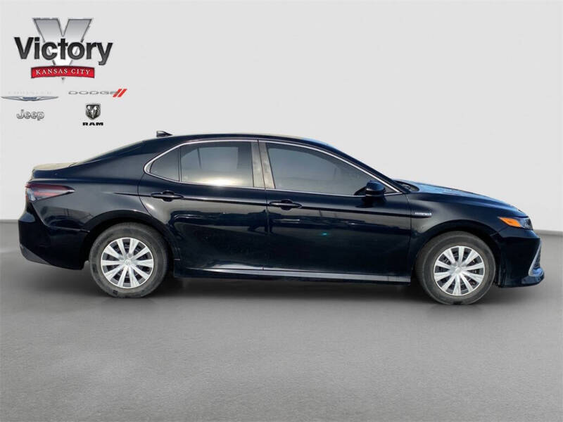 2021 Toyota Camry Hybrid LE