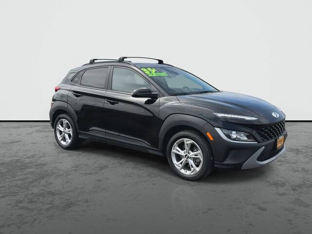 Used 2022 Hyundai Kona SEL with VIN KM8K6CAB6NU805151 for sale in Council Bluffs, IA