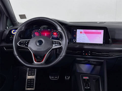 2022 Volkswagen Golf GTI SE