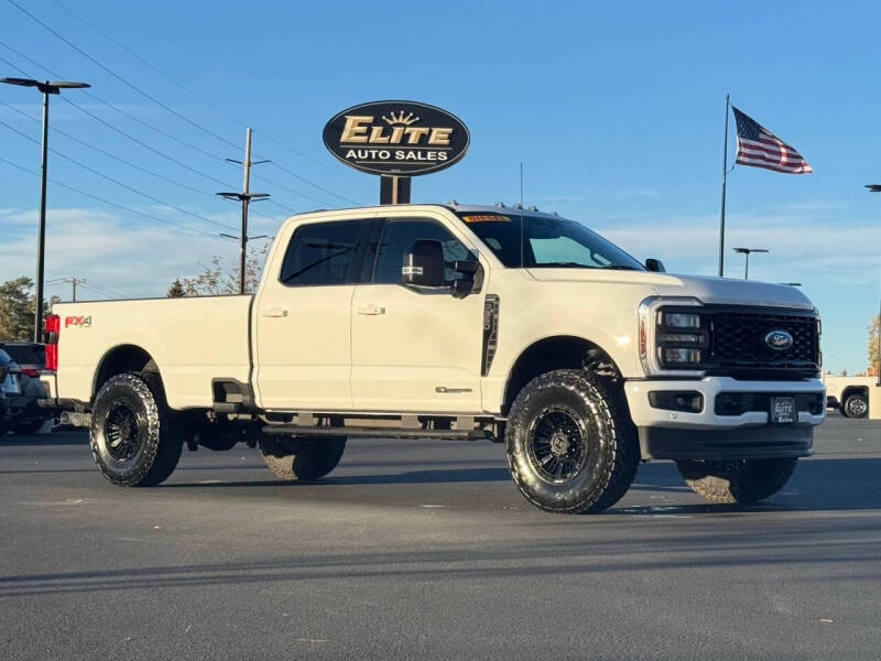 2024 Ford F-350 Super Duty Lariat's photo