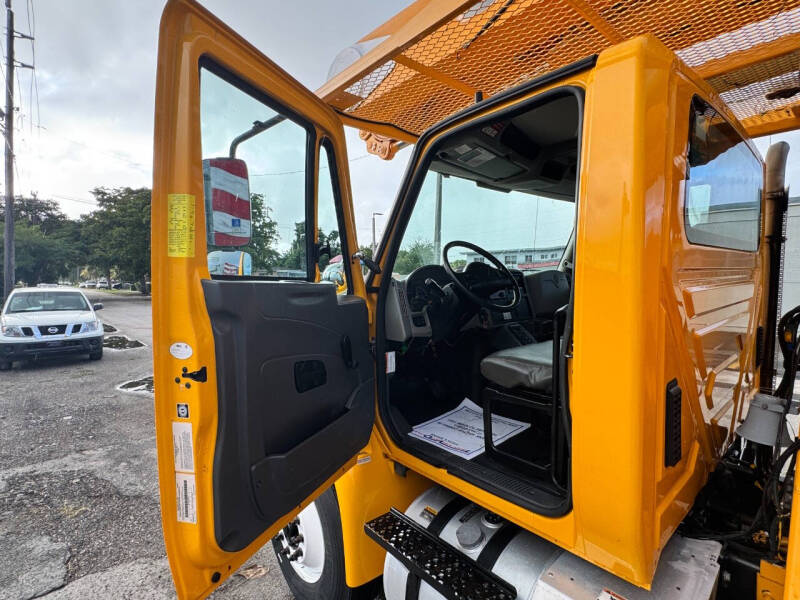 2017 International DuraStar 4300