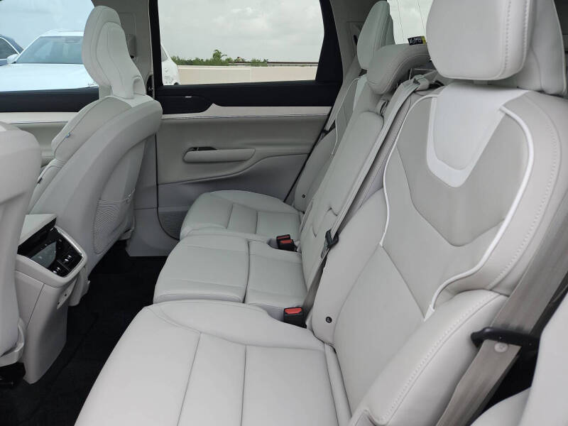 2025 Volvo EX90 Twin Performance Ultra 7P