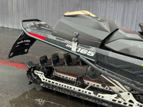 2017 Ski-Doo Summit 850 SP 165