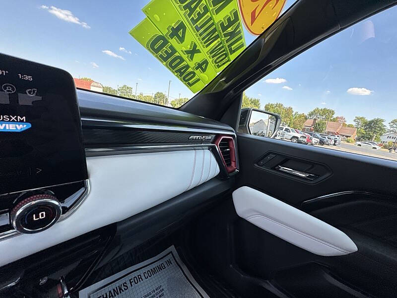 2024 GMC Canyon AT4X