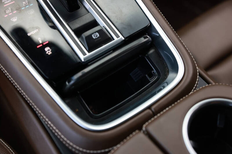 2019 Porsche Panamera
