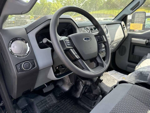 2025 Ford F-750 Super Duty