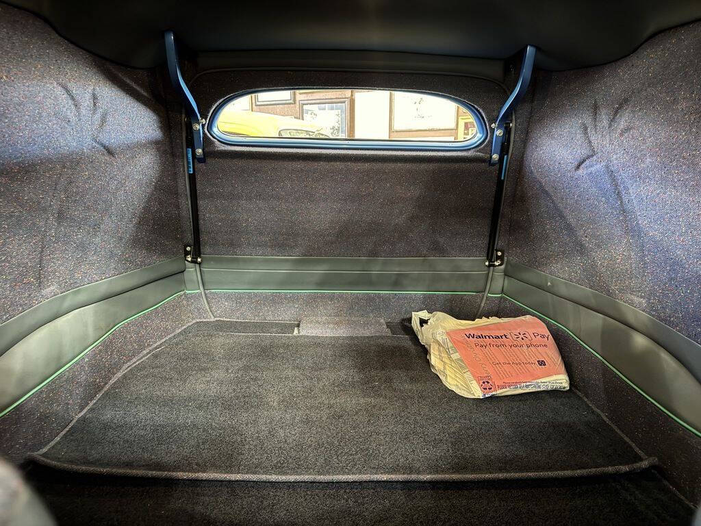 1937 Ford Delivery Van 16