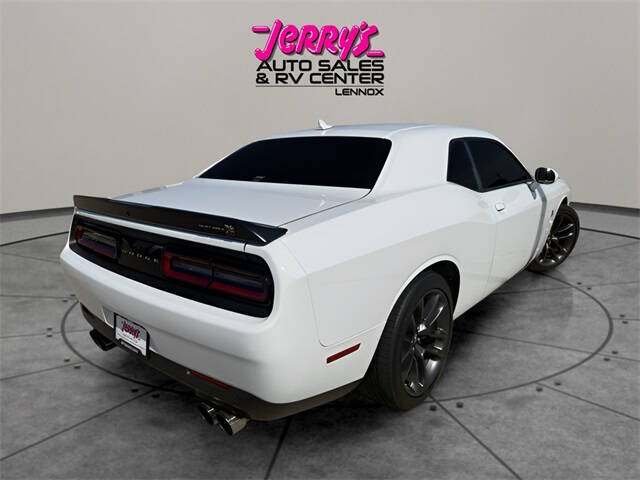 2021 Dodge Challenger