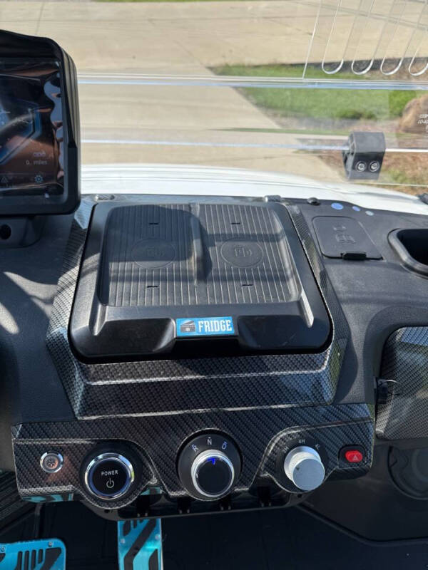 2025 Evolution D-MAX