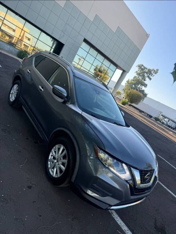 2020 Nissan Rogue SV