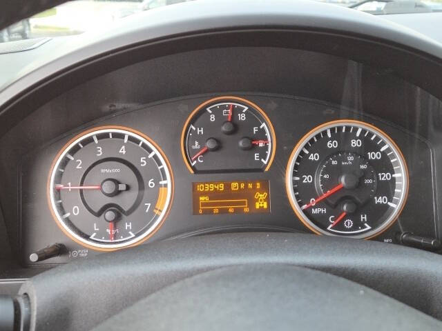 2012 Nissan Titan SV