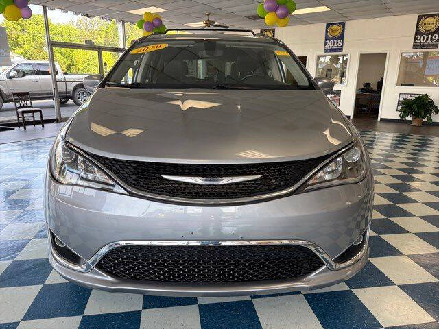 2020 Chrysler Pacifica Touring L