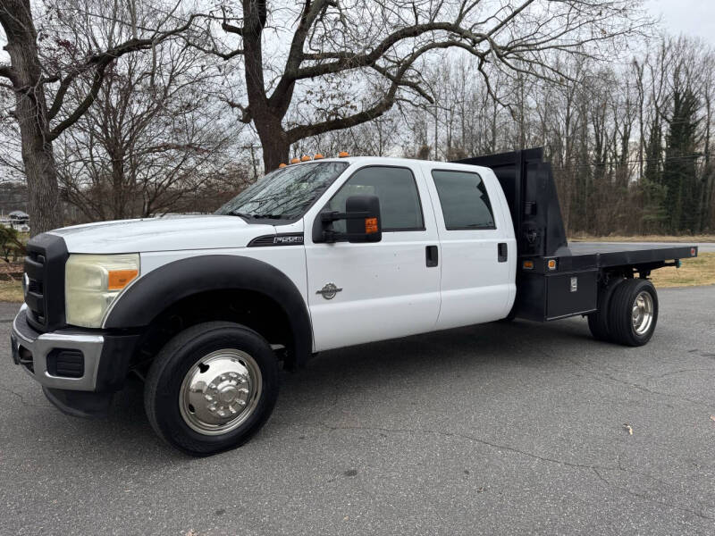 2011 Ford F-550's photo