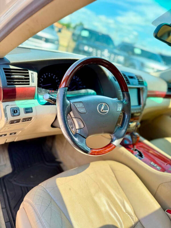 2007 Lexus LS 460