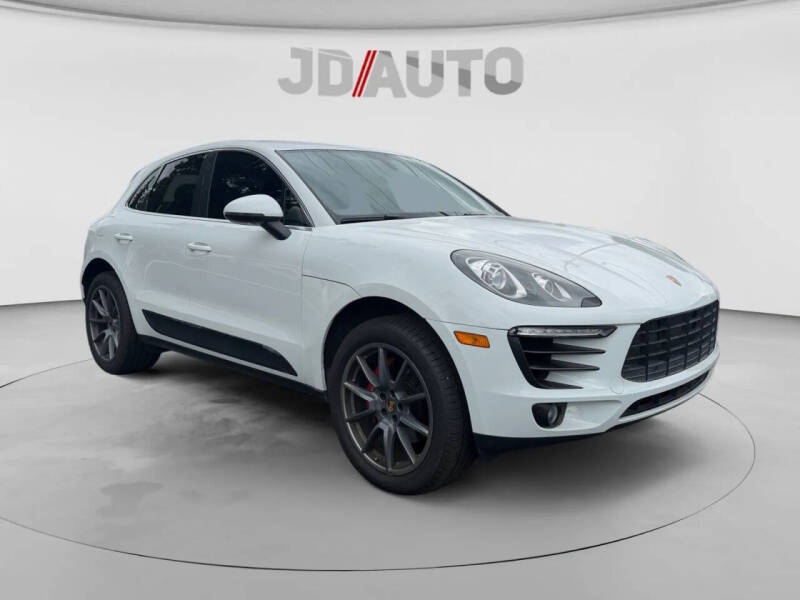 2015 Porsche Macan S