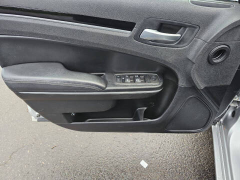 2023 Chrysler 300 S V6