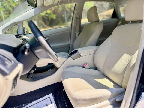 2012 Toyota Prius Three