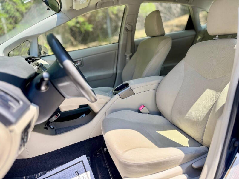 2012 Toyota Prius Three