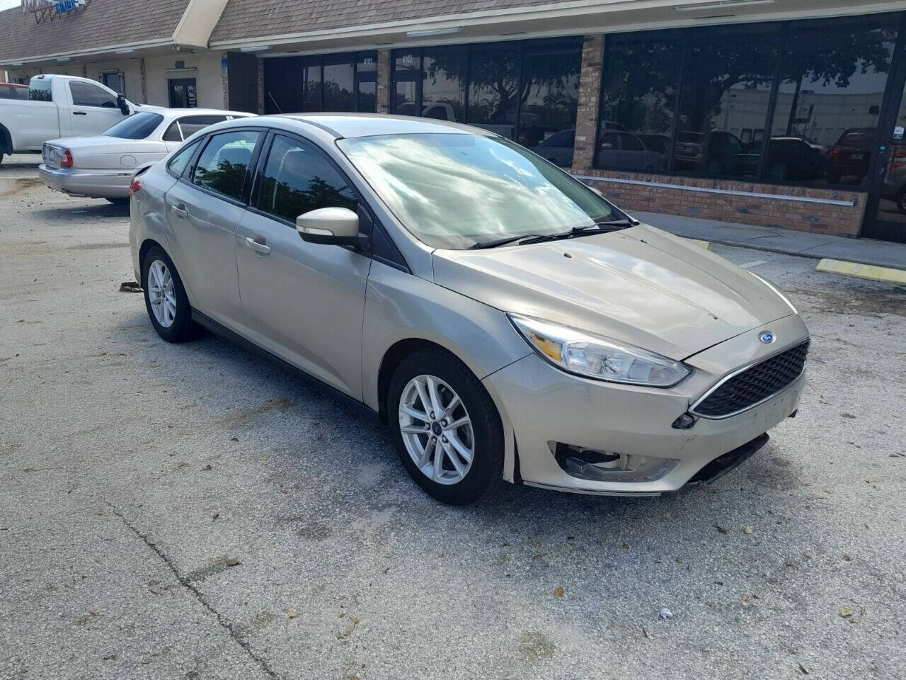 2015 Ford Focus Sedan - $4,950