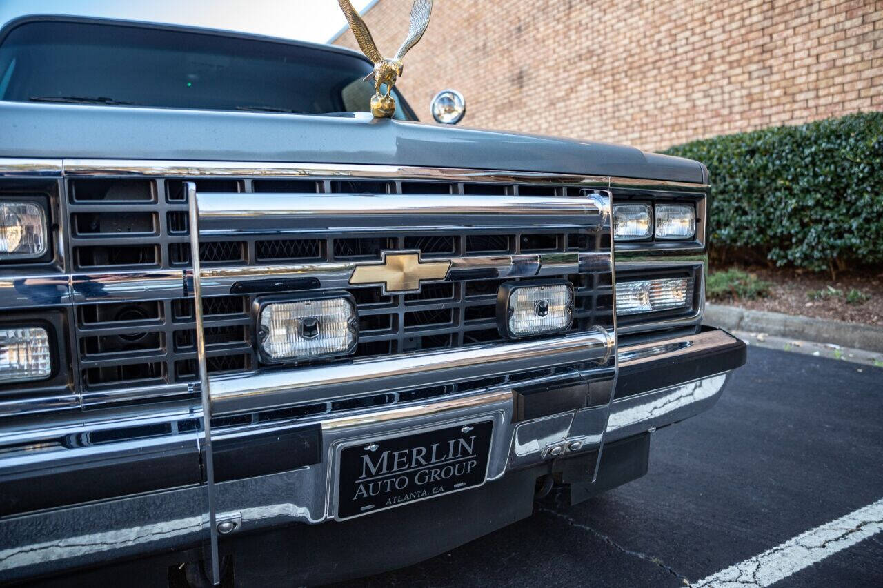 1988 Chevrolet Suburban 14