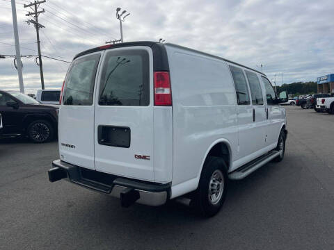 2023 GMC Savana 2500