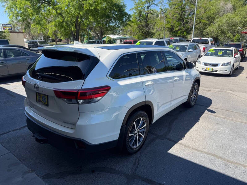 2017 Toyota Highlander XLE - Photo 4
