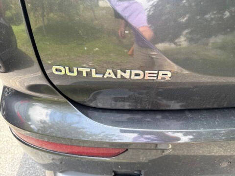2025 Mitsubishi Outlander
