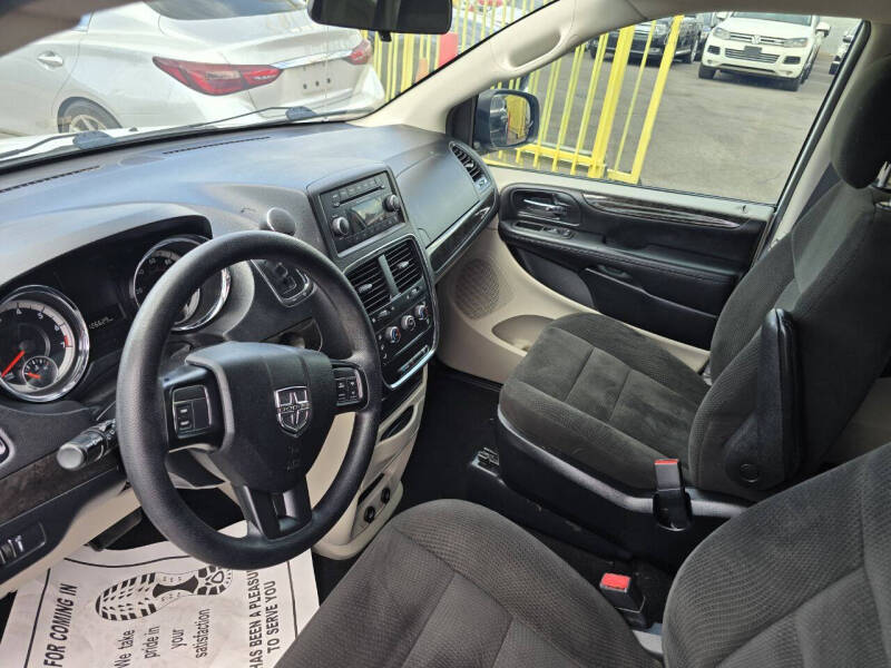 2016 Dodge Grand Caravan American Value Package