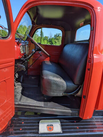 1948 Ford F-100