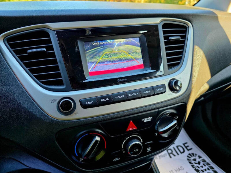 2019 Hyundai Accent SE