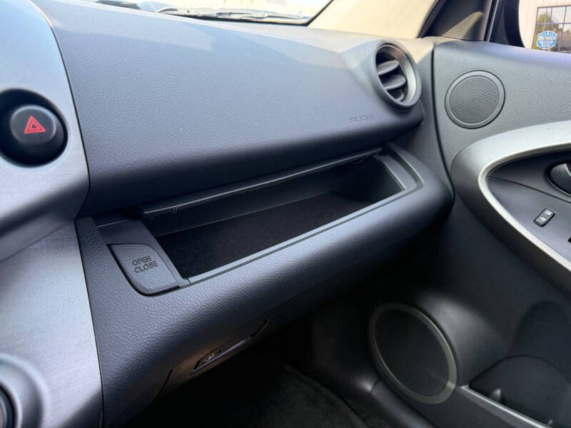 2011 Toyota RAV4 Sport