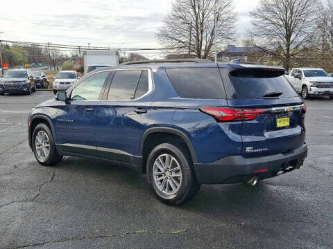 2022 Chevrolet Traverse LT Cloth