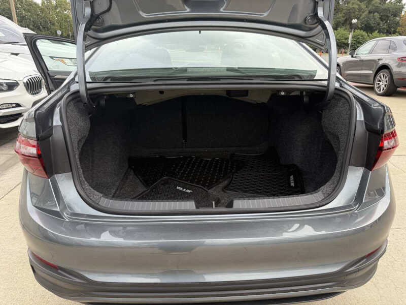 2023 Volkswagen Jetta Sport