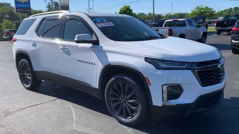 2023 Chevrolet Traverse RS