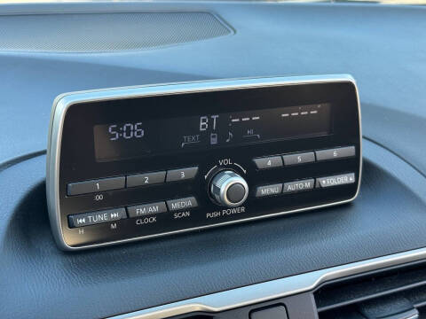 2014 Mazda MAZDA3 i Sport