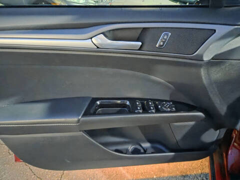 2016 Ford Fusion Hybrid SE