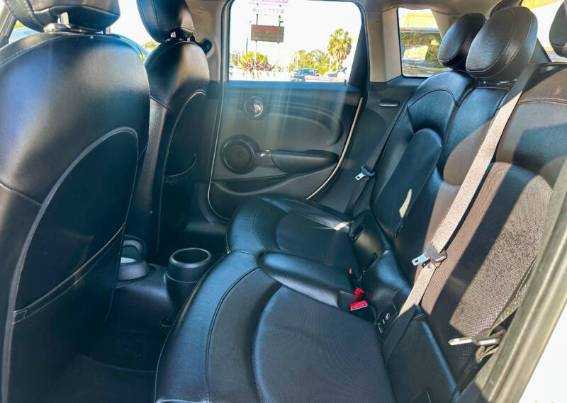 2016 MINI Hardtop 4 Door Cooper