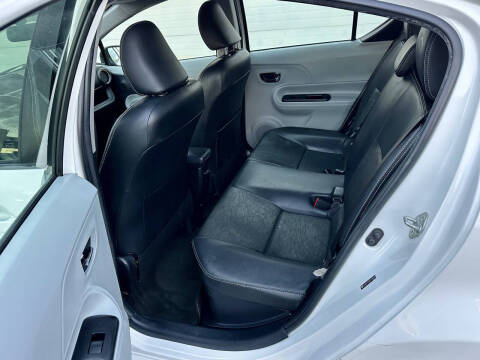 2013 Toyota Prius c Three