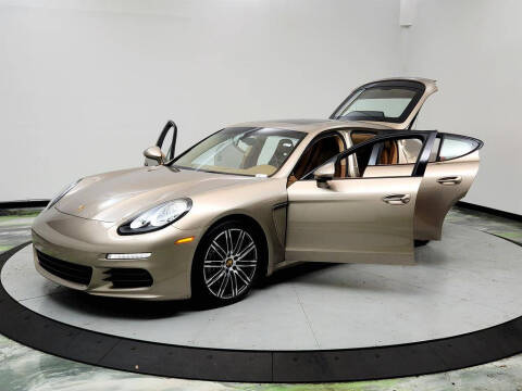 2016 Porsche Panamera