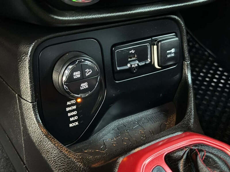 2017 Jeep Renegade Trailhawk