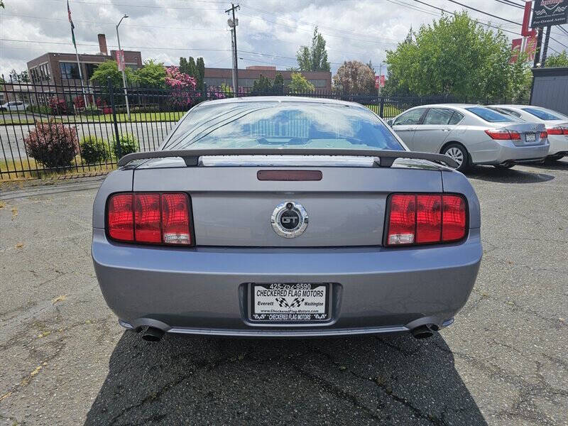 2006 Ford Mustang GT Deluxe