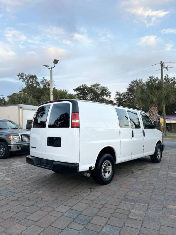 2017 Chevrolet Express 2500