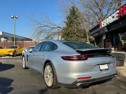 2018 Porsche Panamera