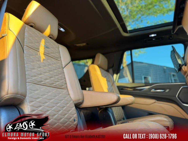 2021 Cadillac Escalade Sport