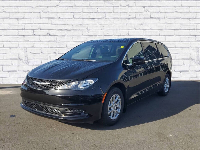 2025 Chrysler Voyager LX