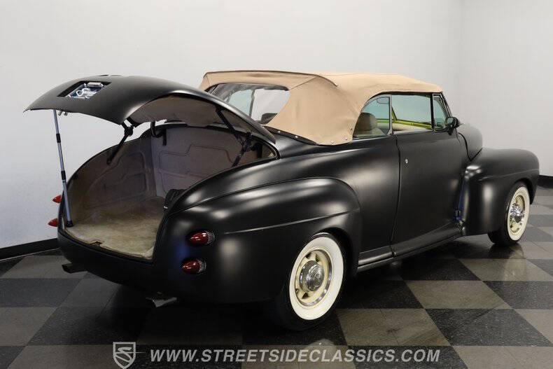 1946 Ford Deluxe